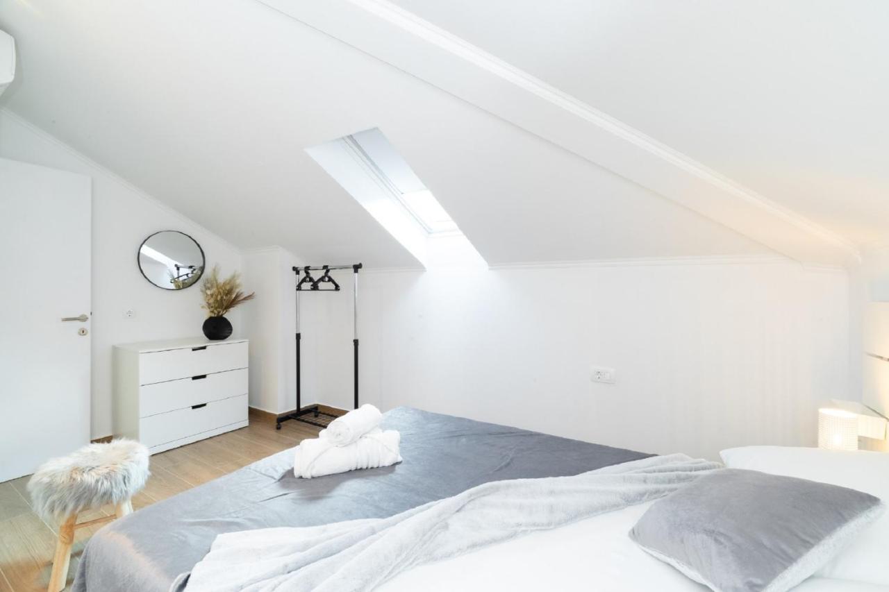 Apartment Dragojevic Вела-Лука Экстерьер фото